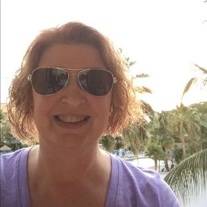 Meet your Posher, Theresa